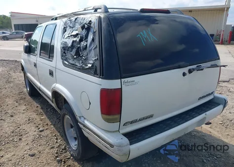 1996 Chevrolet Blazer from USA, damaged, VIN 1GNCS13W7T2105518